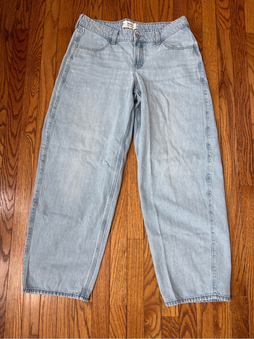Hollister Light Blue Low-Rise Taper Baggy Jeans Sz 31 Long